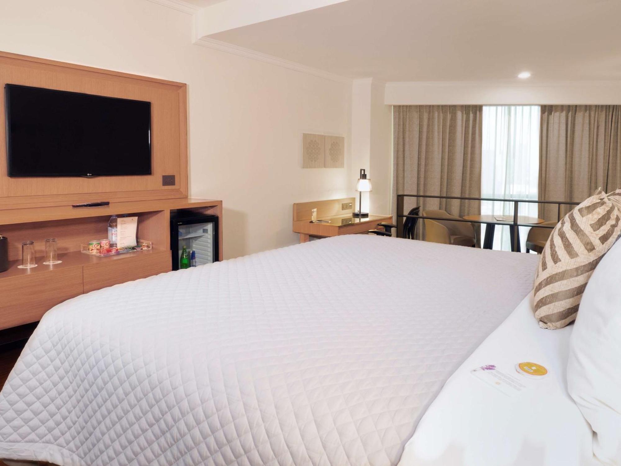 Ms Milenium Monterrey Curio Collection By Hilton Hotel San Pedro Garza Garcia Екстериор снимка