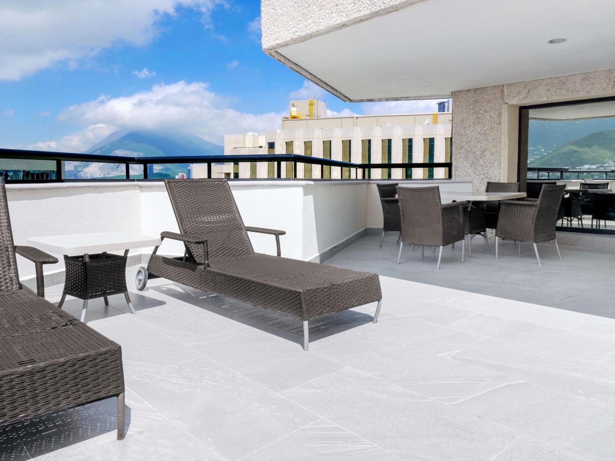 Ms Milenium Monterrey Curio Collection By Hilton Hotel San Pedro Garza Garcia Екстериор снимка