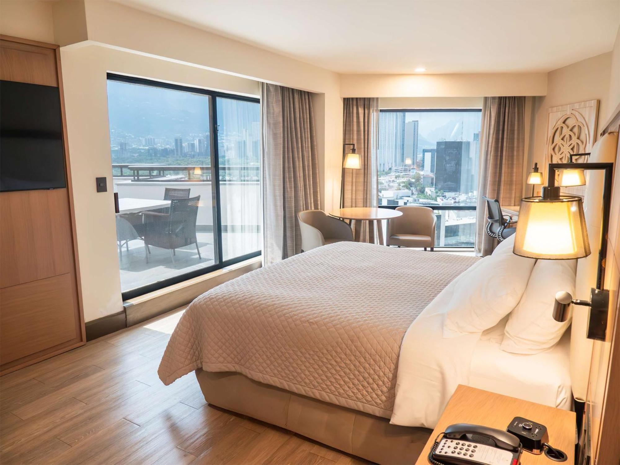 Ms Milenium Monterrey Curio Collection By Hilton Hotel San Pedro Garza Garcia Екстериор снимка